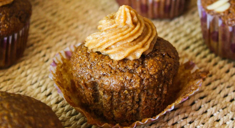 Date and Banana Muffins Date and Banana Muffins