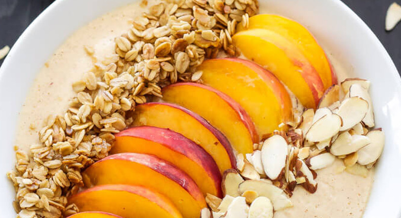 Peach Pie Smoothie Bowl Peach Pie Smoothie Bowl
