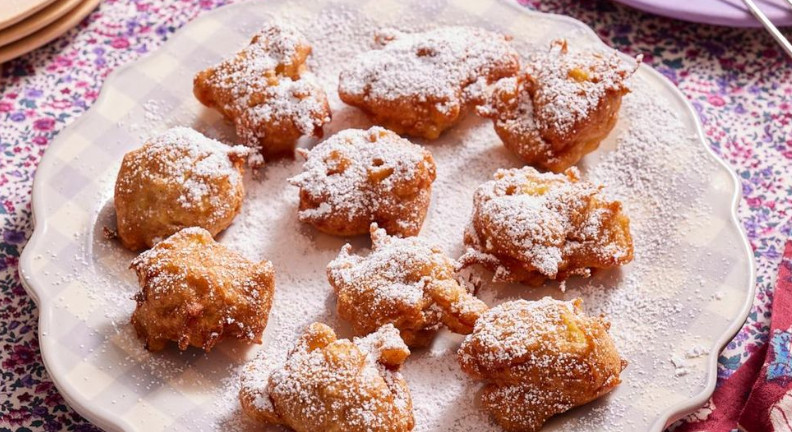 Apple Fritters Apple Fritters