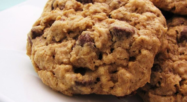 Chewy Chocolate Chip Oatmeal Cookies Chewy Chocolate Chip Oatmeal Cookies