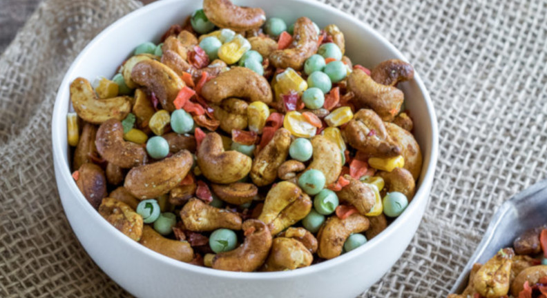 Curried Cashew and Veggie Trail Mix Curried Cashew and Veggie Trail Mix